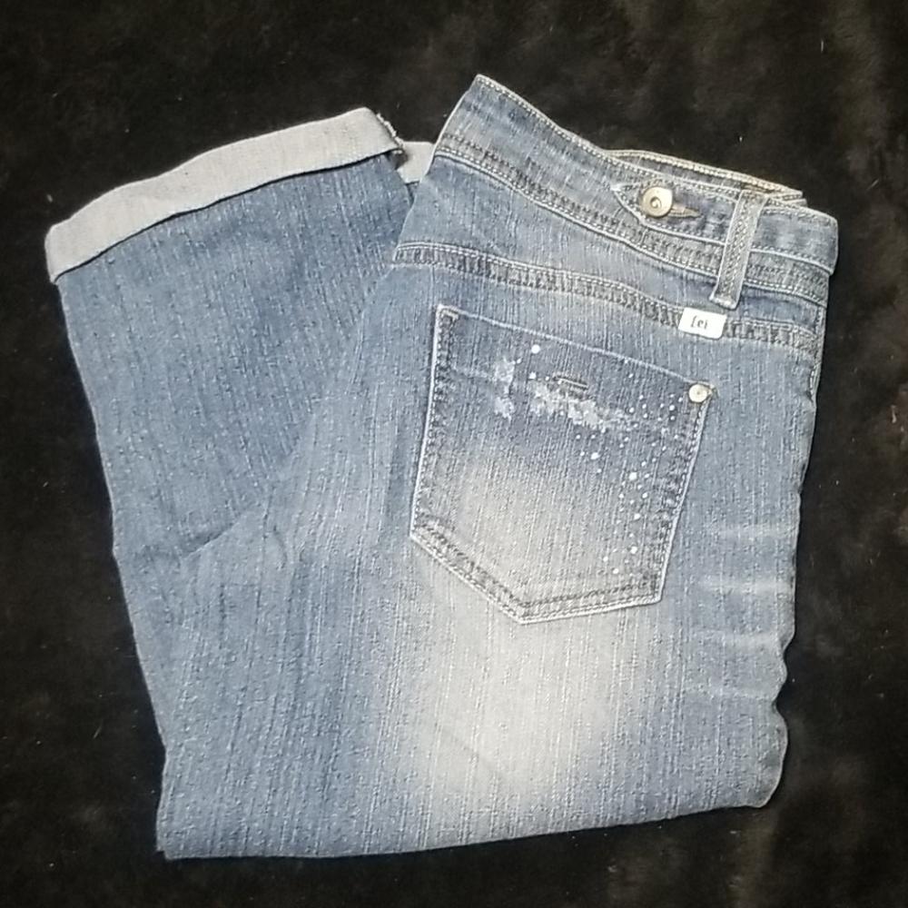 LEI size 9 jean capris